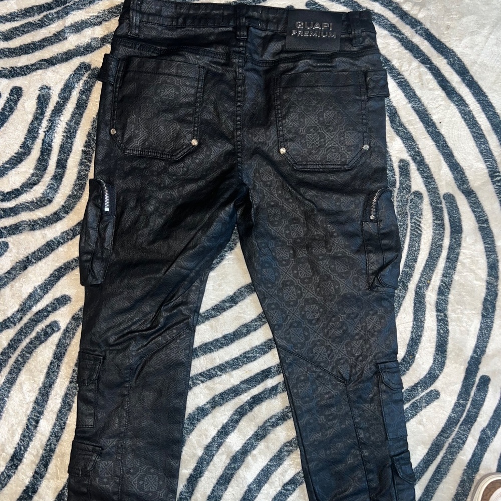 Guapi Jeans - Picture 2 of 2